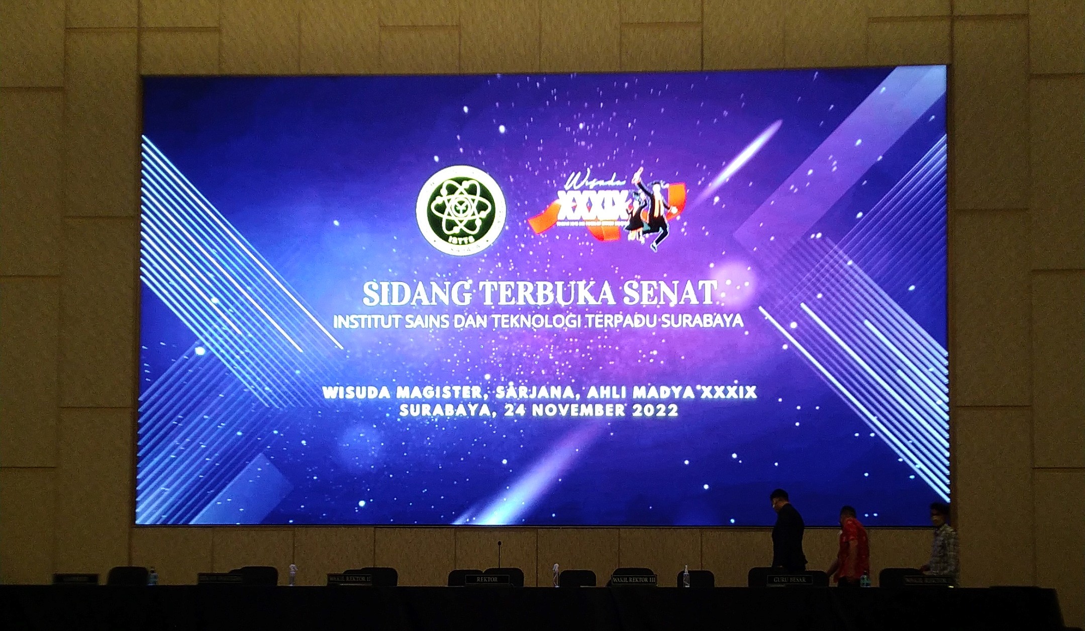 Wisuda XXXIX Institut Sains dan Teknologi Terpadu Surabaya